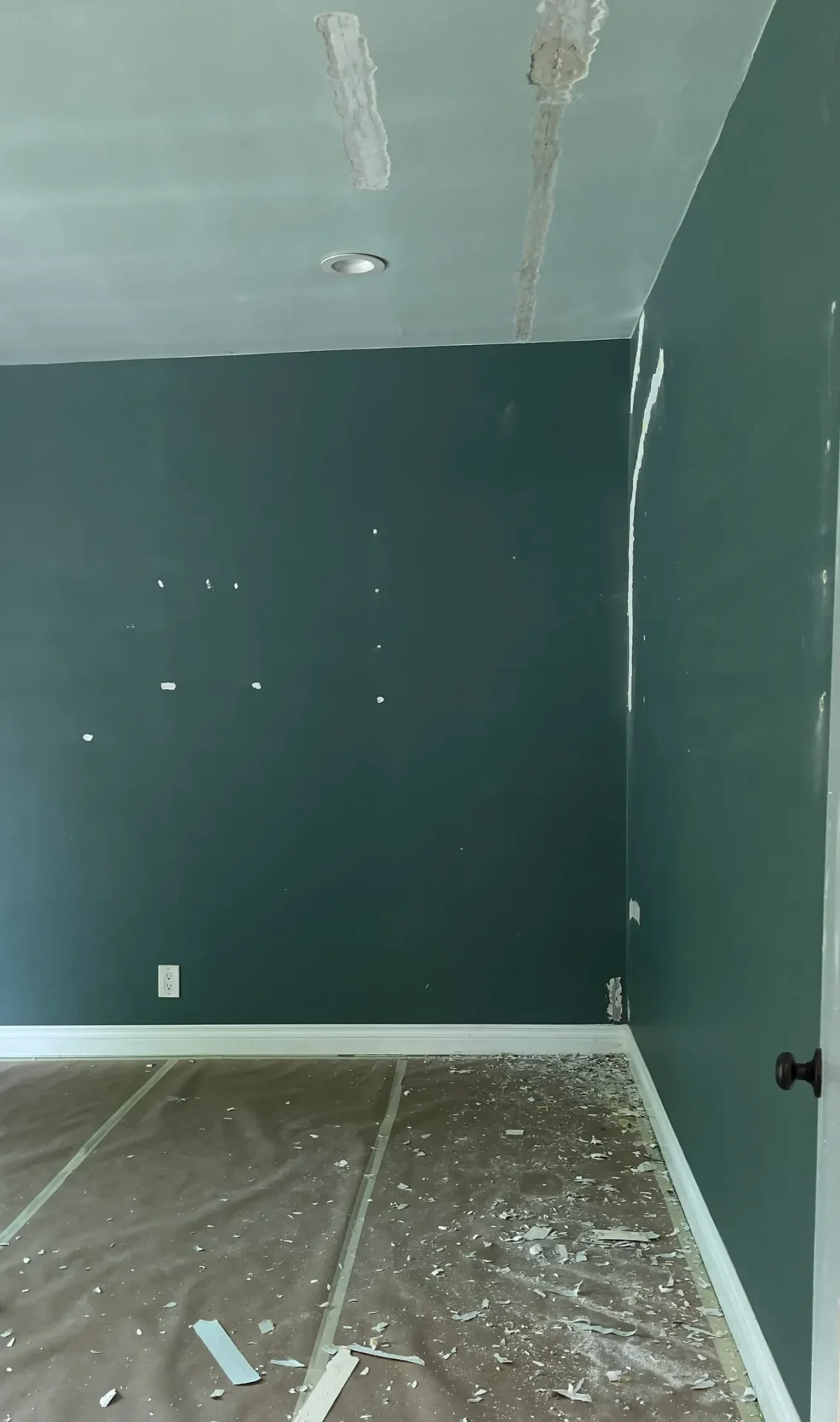 Los Angeles Drywall Repair Services.
